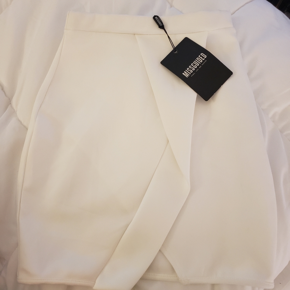 NWT Missguided Tulip Skirt Sz8